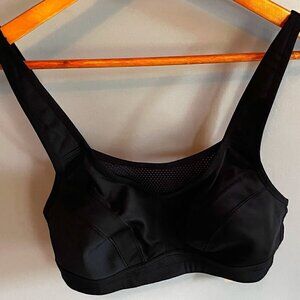 WingsLove Black Bra Size 34D NWT No padding, No underwire